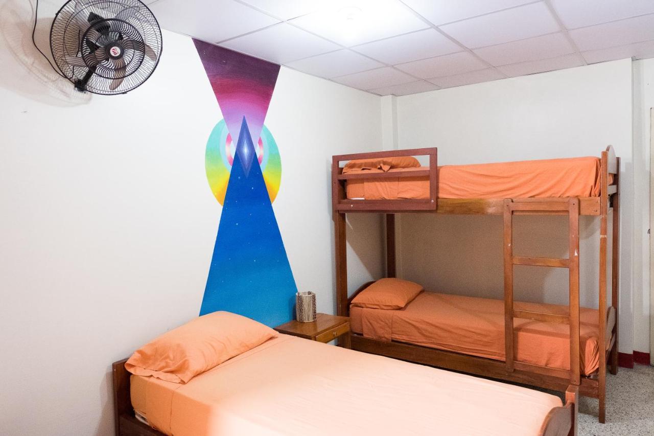 Hostel Nucapacha 瓜亚基尔 外观 照片